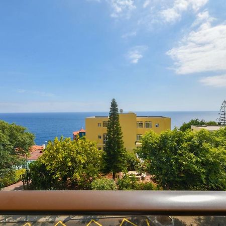 Spacious 3 Bedroom By The Beach Caniço Exterior foto